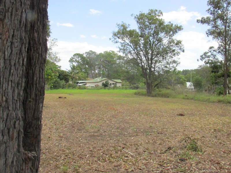 57 High Central Road, Macleay Island QLD 4184