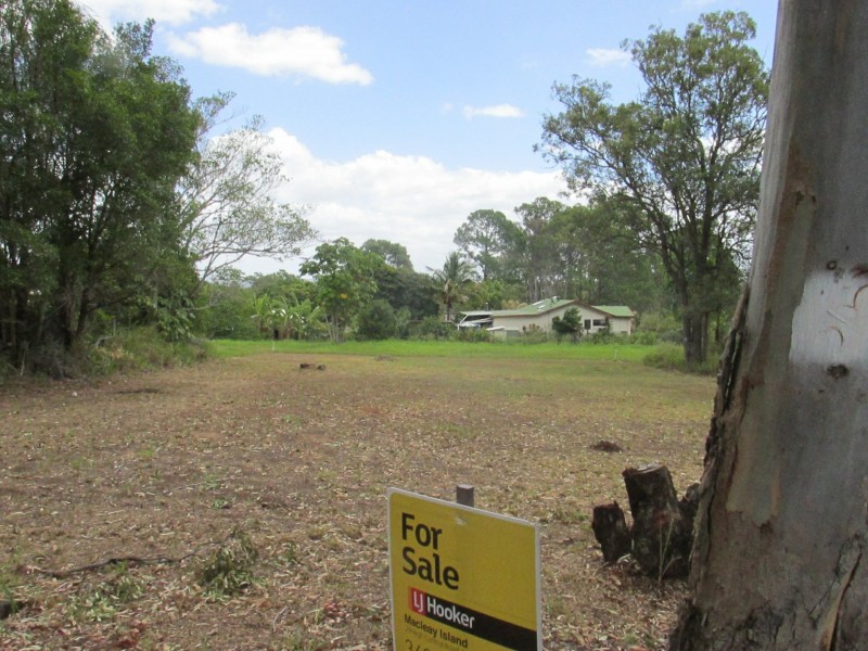 57 High Central Road, Macleay Island QLD 4184
