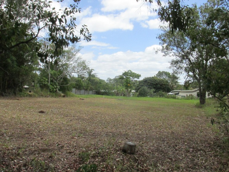 57 High Central Road, Macleay Island QLD 4184