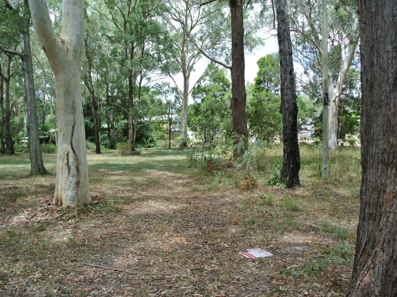 4 Walnut Court, Macleay Island QLD 4184