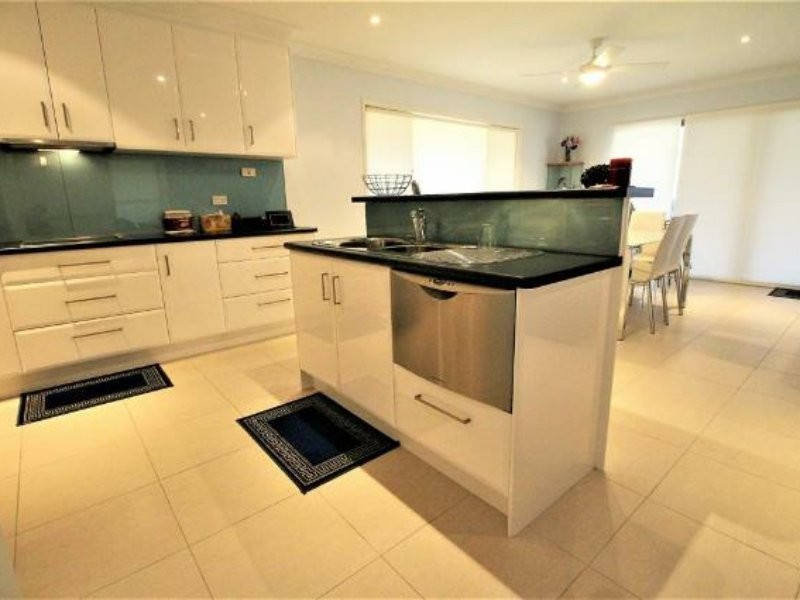 206 Kate Street, Macleay Island QLD 4184