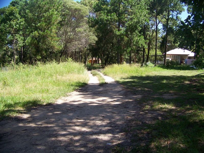 165-167 High Central Road, Macleay Island QLD 4184