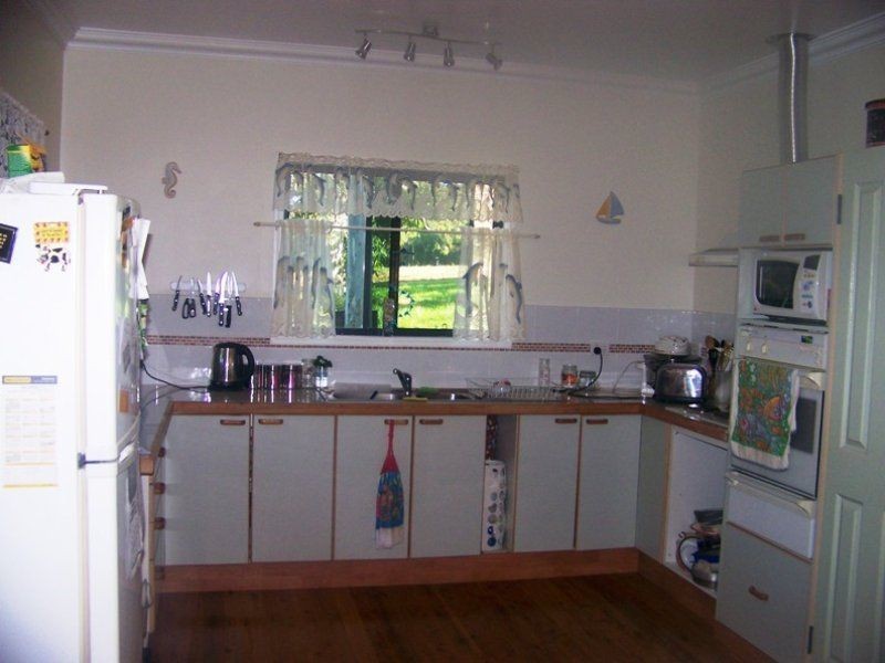 36 Pierhaven, Lamb Island QLD 4184