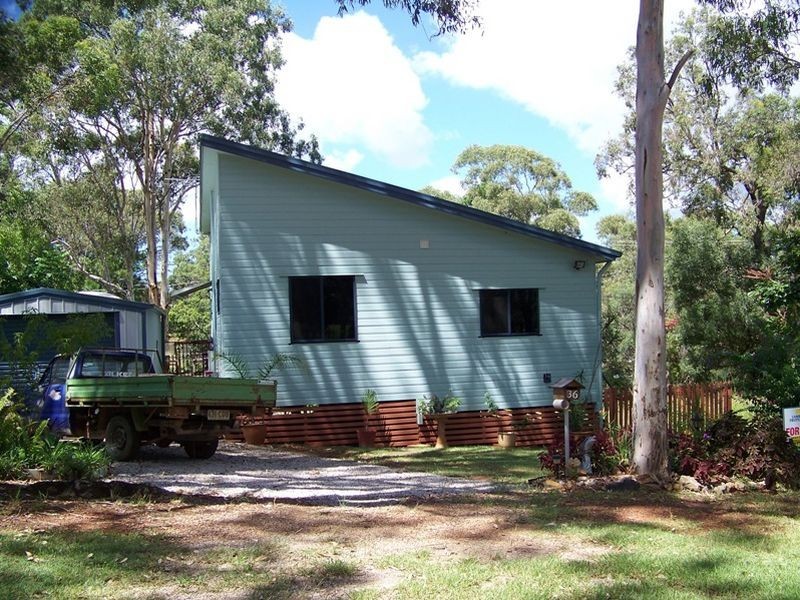 36 Pierhaven, Lamb Island QLD 4184