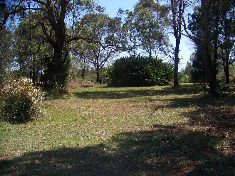 13 Cooee Cres, Macleay Island QLD 4184