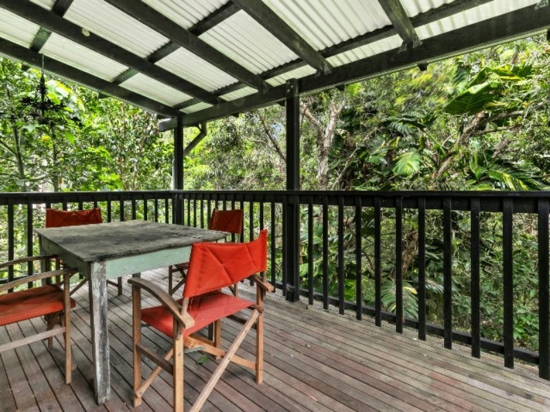 2 Camena Street, Macleay Island QLD 4184