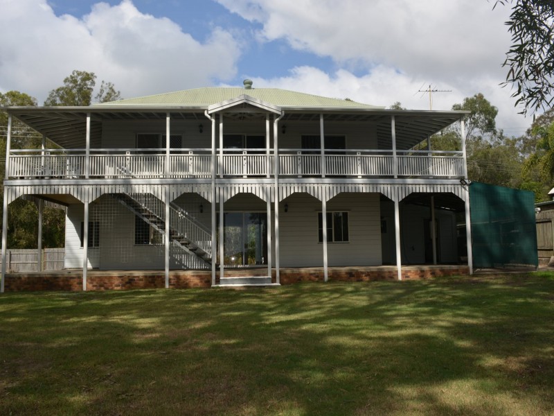 22 Muriel Street, Redland Bay QLD 4165