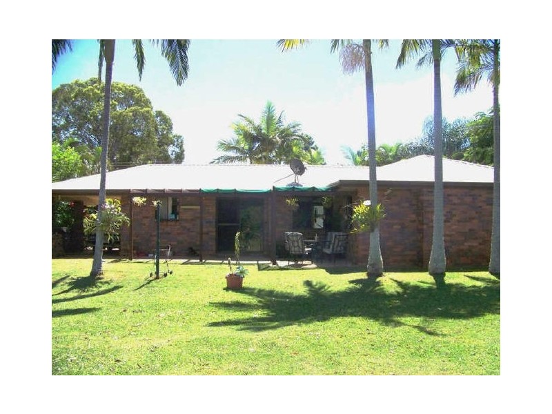 2 Michael, Lamb Island QLD 4184