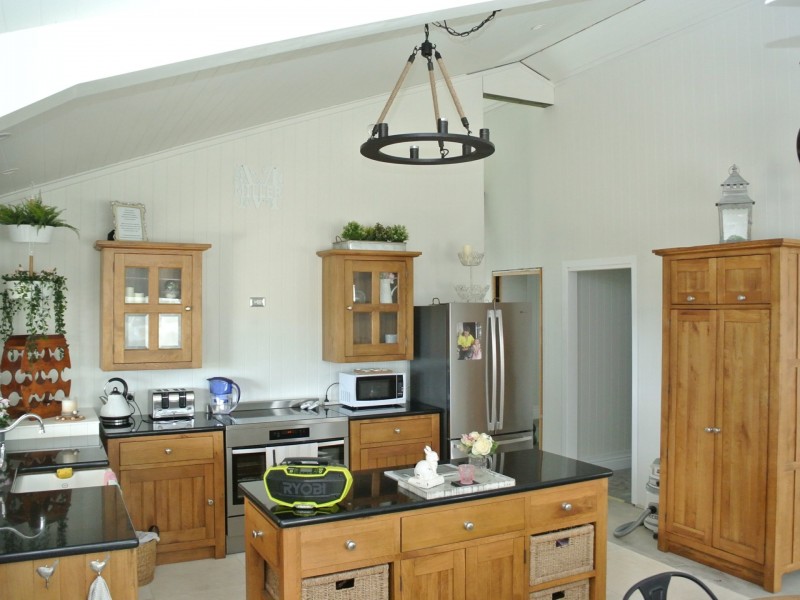 26 Tukkeri Street, Macleay Island QLD 4184