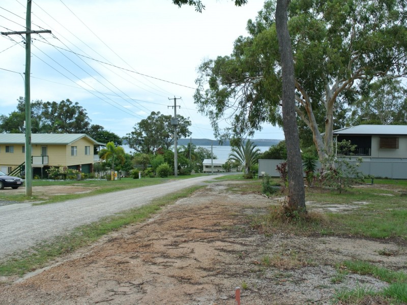 26 Tukkeri Street, Macleay Island QLD 4184