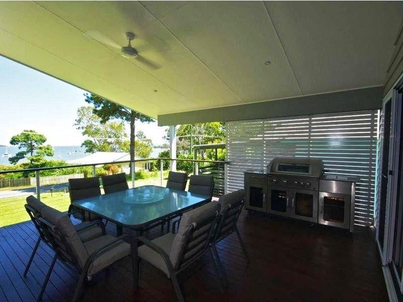 15 Kim Cres, Macleay Island QLD 4184