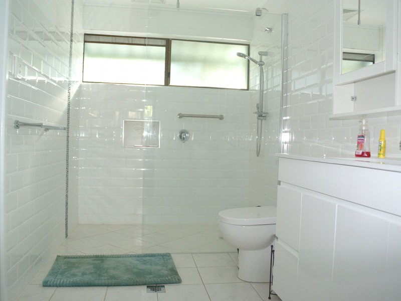 25 Orion Street, Macleay Island QLD 4184