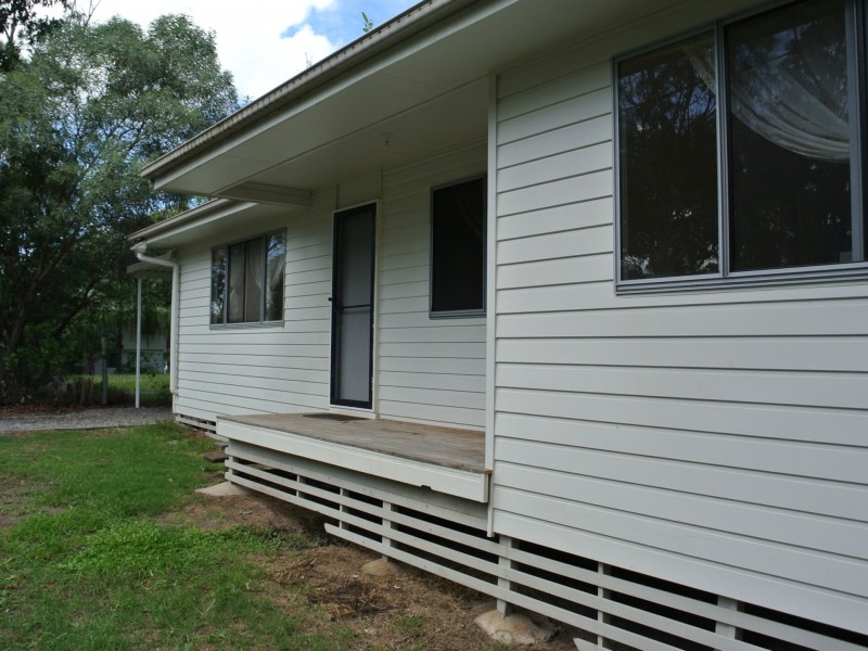 22 Cathy Street, Macleay Island QLD 4184