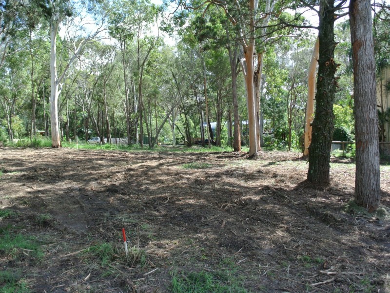 27 Cabriolet Crescent, Macleay Island QLD 4184
