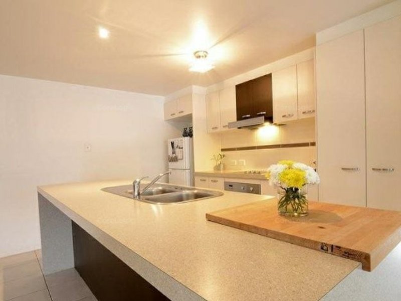 11 Pitman Place, Redland Bay QLD 4165