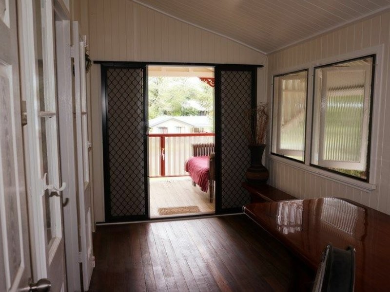 17 Pecan Street, Macleay Island QLD 4184