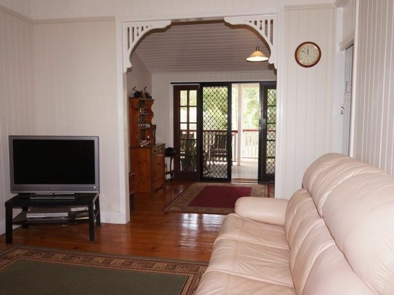 17 Pecan Street, Macleay Island QLD 4184