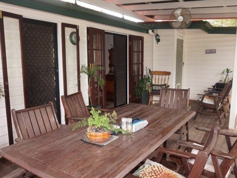 17 Pecan Street, Macleay Island QLD 4184
