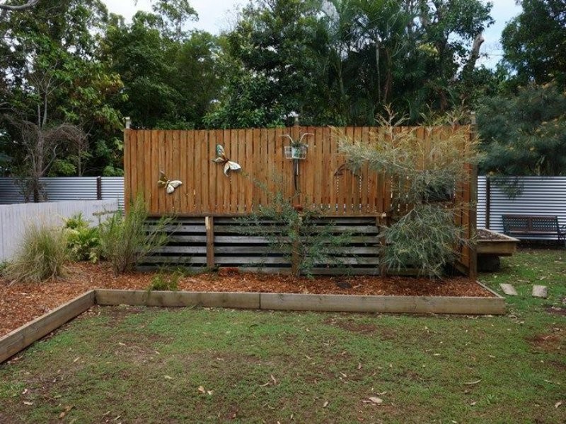17 Pecan Street, Macleay Island QLD 4184