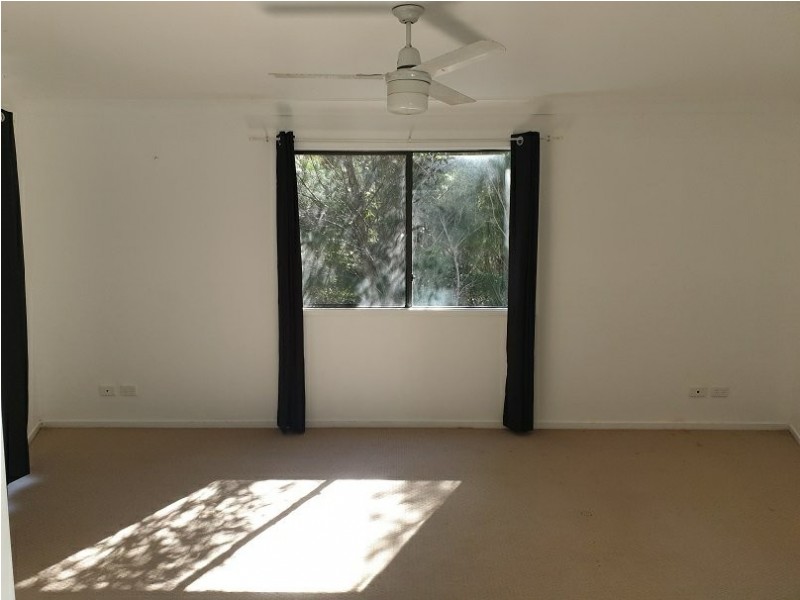 41 TENANNE, Russell Island QLD 4184