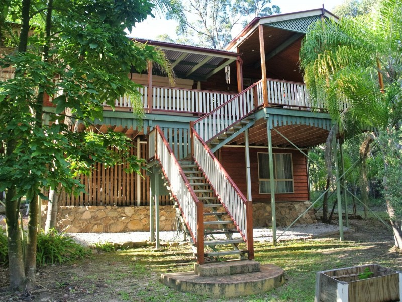 8 Kalara Street, Macleay Island QLD 4184