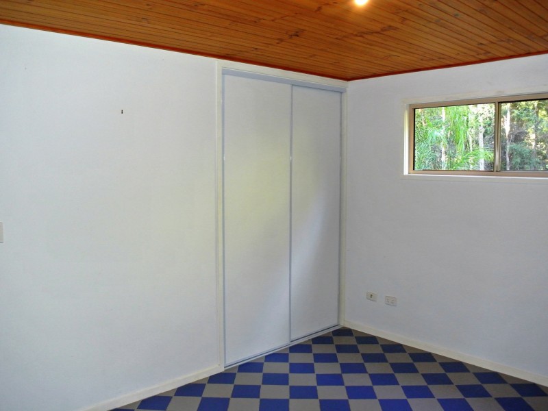 8 Kalara Street, Macleay Island QLD 4184