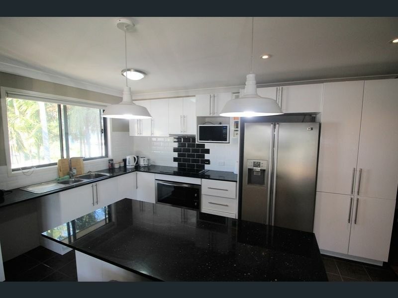 6 Mawarra Street, Macleay Island QLD 4184