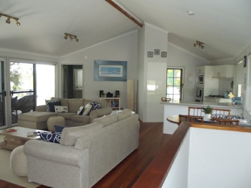 52 Attunga Street, Macleay Island QLD 4184