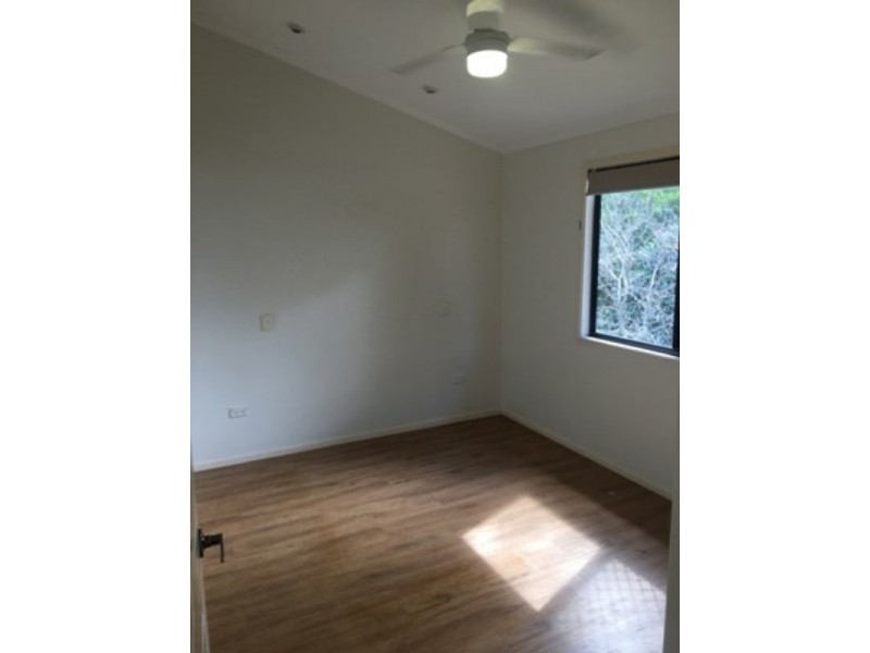 136 Lucas drive, Lamb Island QLD 4184