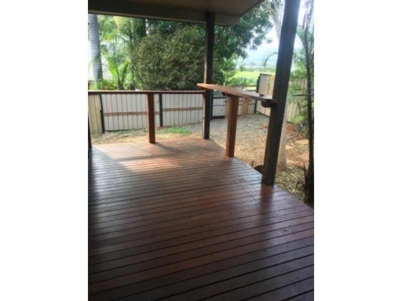 136 Lucas drive, Lamb Island QLD 4184