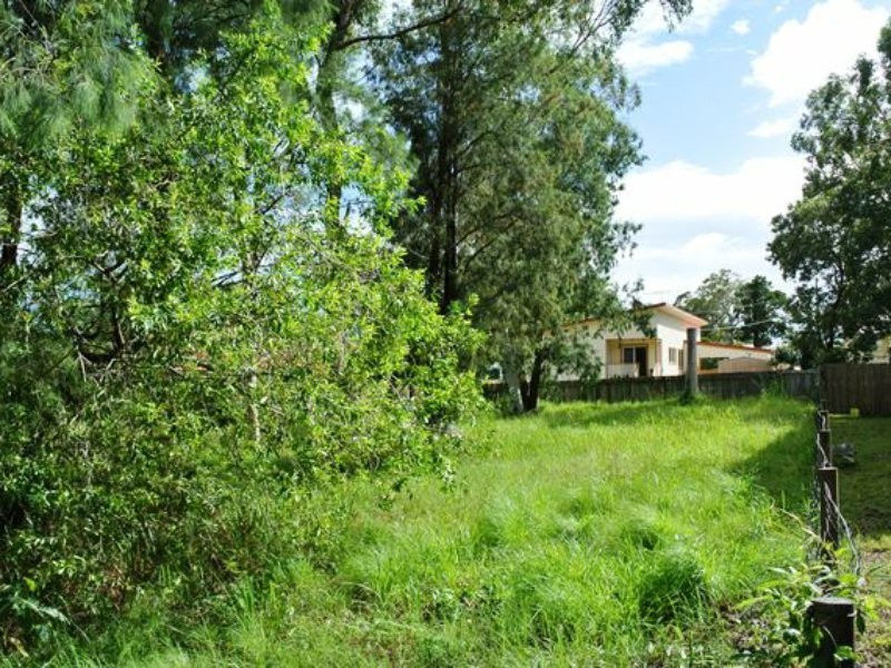 9 Tingara Street, Macleay Island QLD 4184