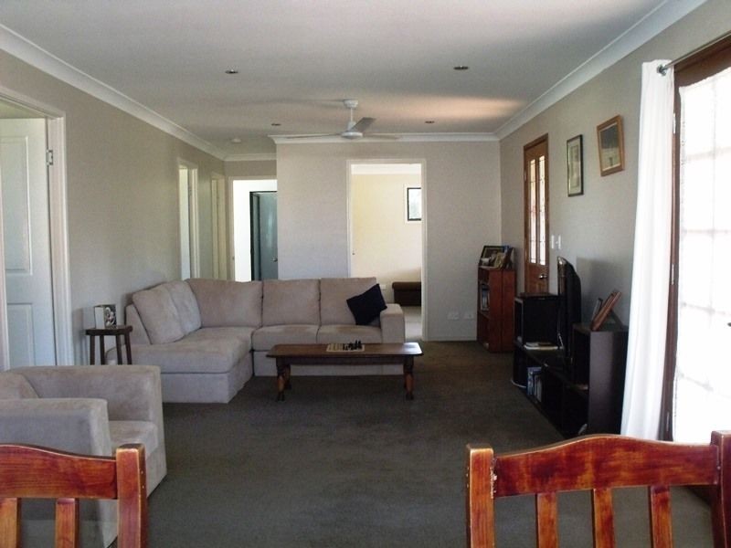 66 Francis Road, Macleay Island QLD 4184