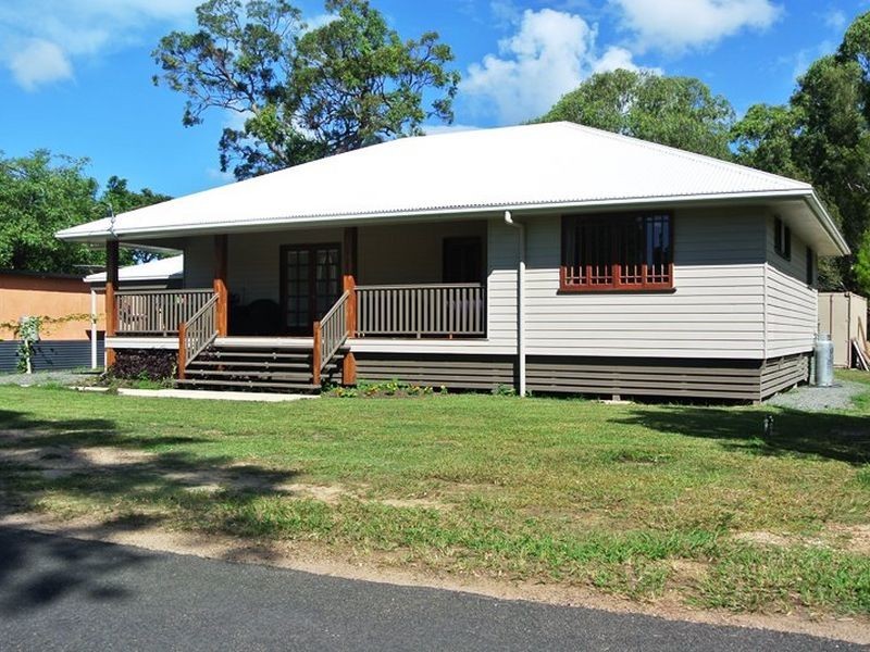 66 Francis Road, Macleay Island QLD 4184