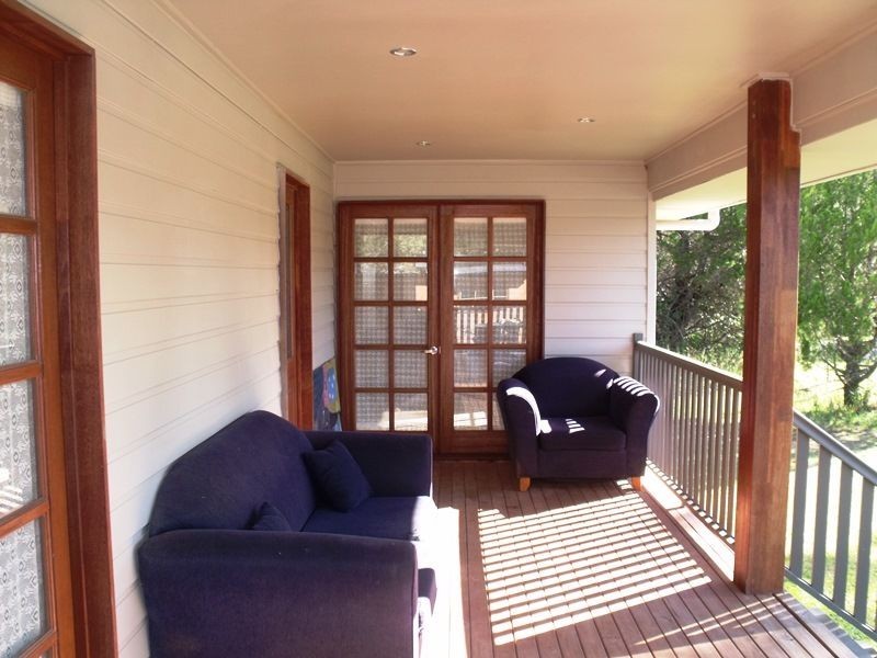 66 Francis Road, Macleay Island QLD 4184
