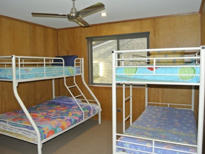 85 Coondooroopa Drive, Macleay Island QLD 4184