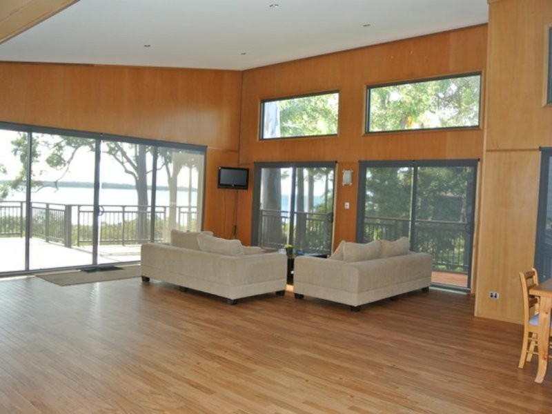 85 Coondooroopa Drive, Macleay Island QLD 4184
