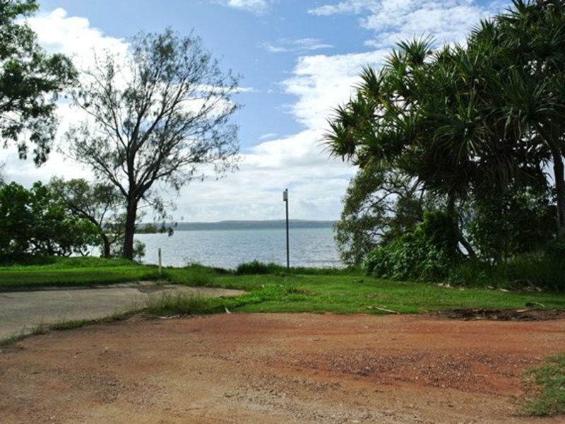 34 Oomool Street, Macleay Island QLD 4184