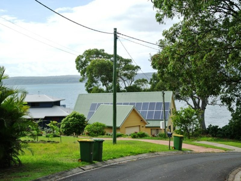 34 Oomool Street, Macleay Island QLD 4184