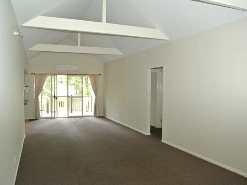 2 Cathy Street, Macleay Island QLD 4184
