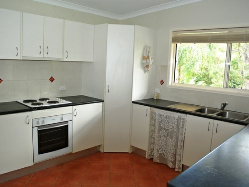 2 Cathy Street, Macleay Island QLD 4184