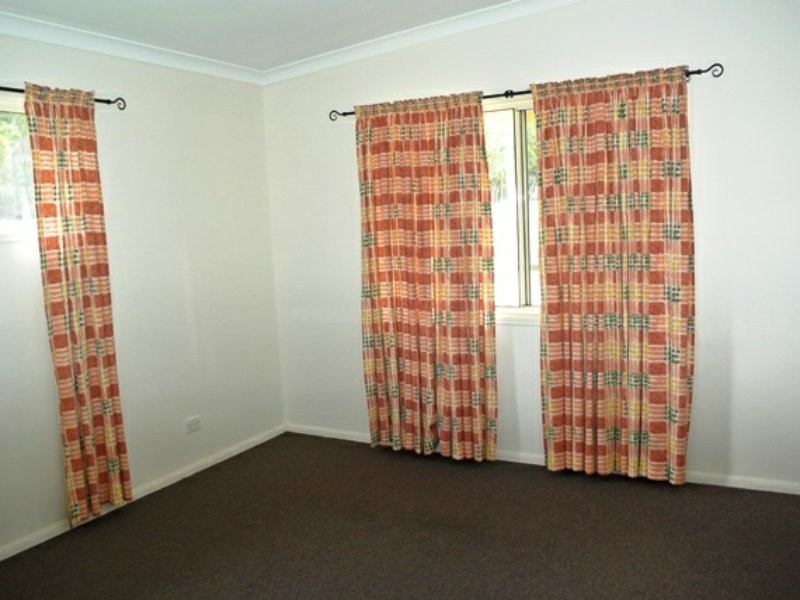 2 Cathy Street, Macleay Island QLD 4184