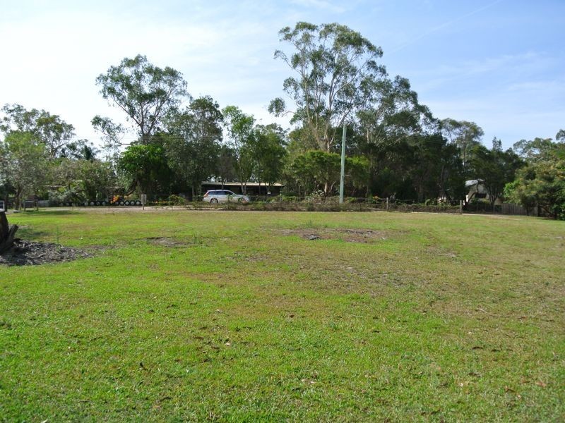 16 George Street, Macleay Island QLD 4184