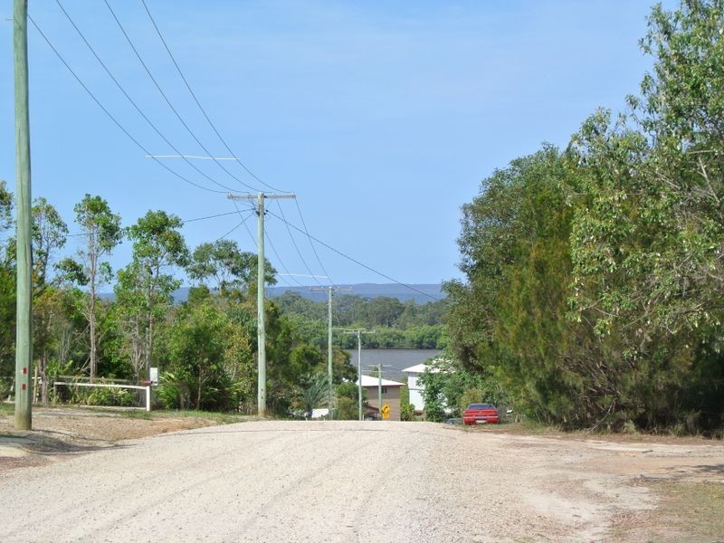 16 George Street, Macleay Island QLD 4184