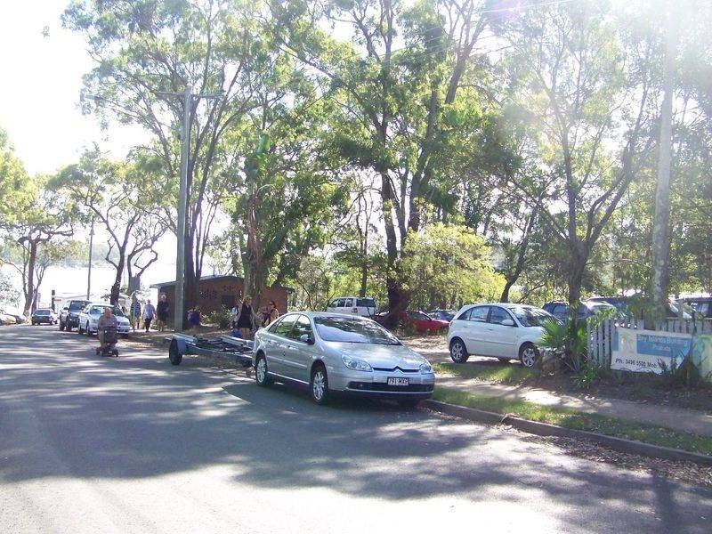 6-8 LUCAS DR, Lamb Island QLD 4184
