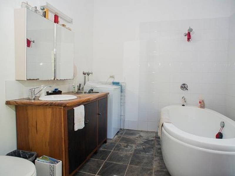 10 Udara Street, Macleay Island QLD 4184