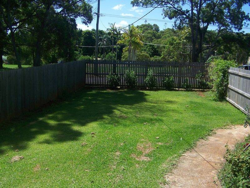 53 LUCAS DR, Lamb Island QLD 4184