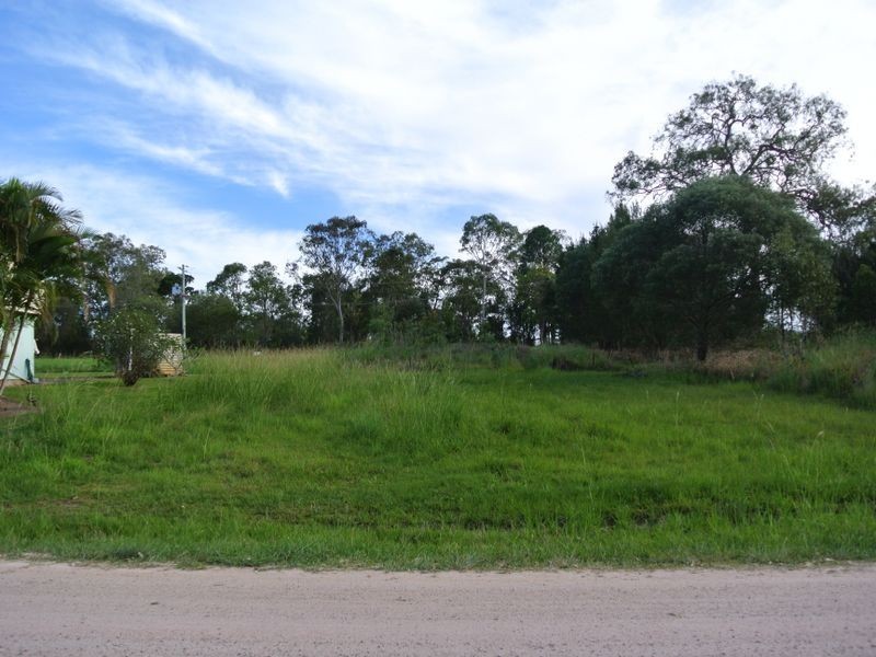60 Scotts, Macleay Island QLD 4184
