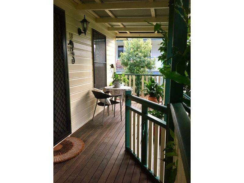 18 Camena Street, Macleay Island QLD 4184