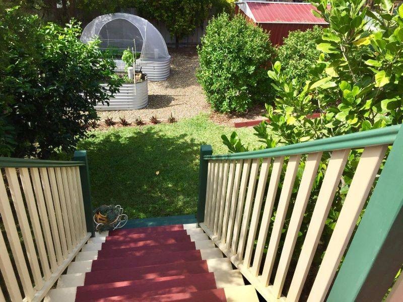 18 Camena Street, Macleay Island QLD 4184