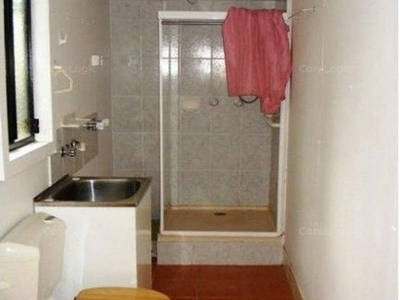 17 HALCYON STREET, Lamb Island QLD 4184